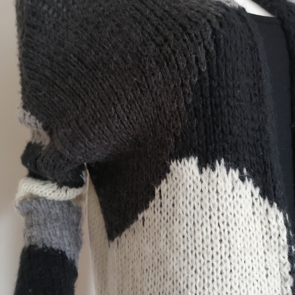 Cardigan Sisley S\ M - Picture 3 of 9